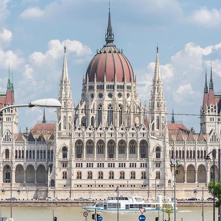 Bright Studio With Parliament View, Free Parking Budapest Esterno foto