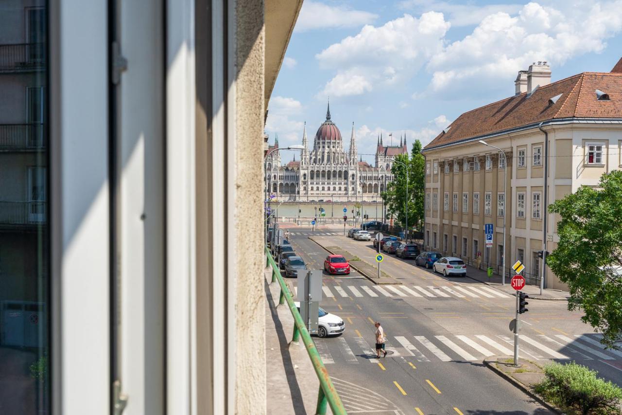 Bright Studio With Parliament View, Free Parking Budapest Esterno foto