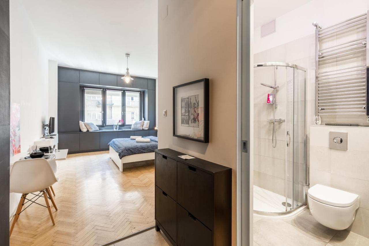 Bright Studio With Parliament View, Free Parking Budapest Esterno foto