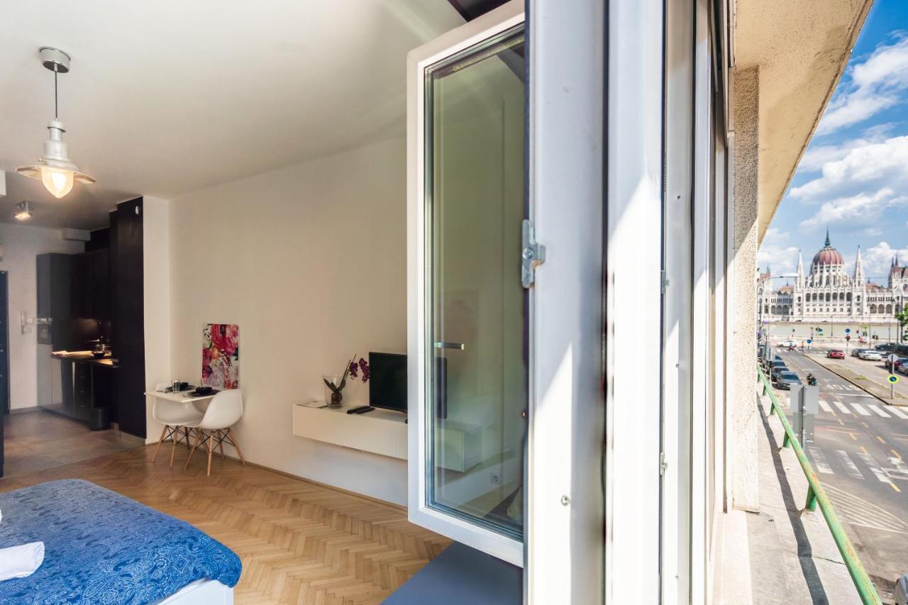 Bright Studio With Parliament View, Free Parking Budapest Esterno foto
